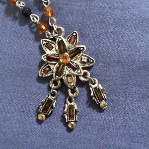 4/$10 ✨ Floral Beaded Necklace